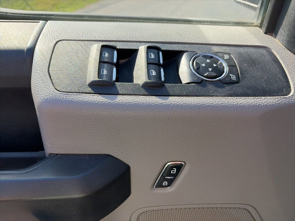 Used 2019 Ford F350 XL w/ Power Equipment Group image 14