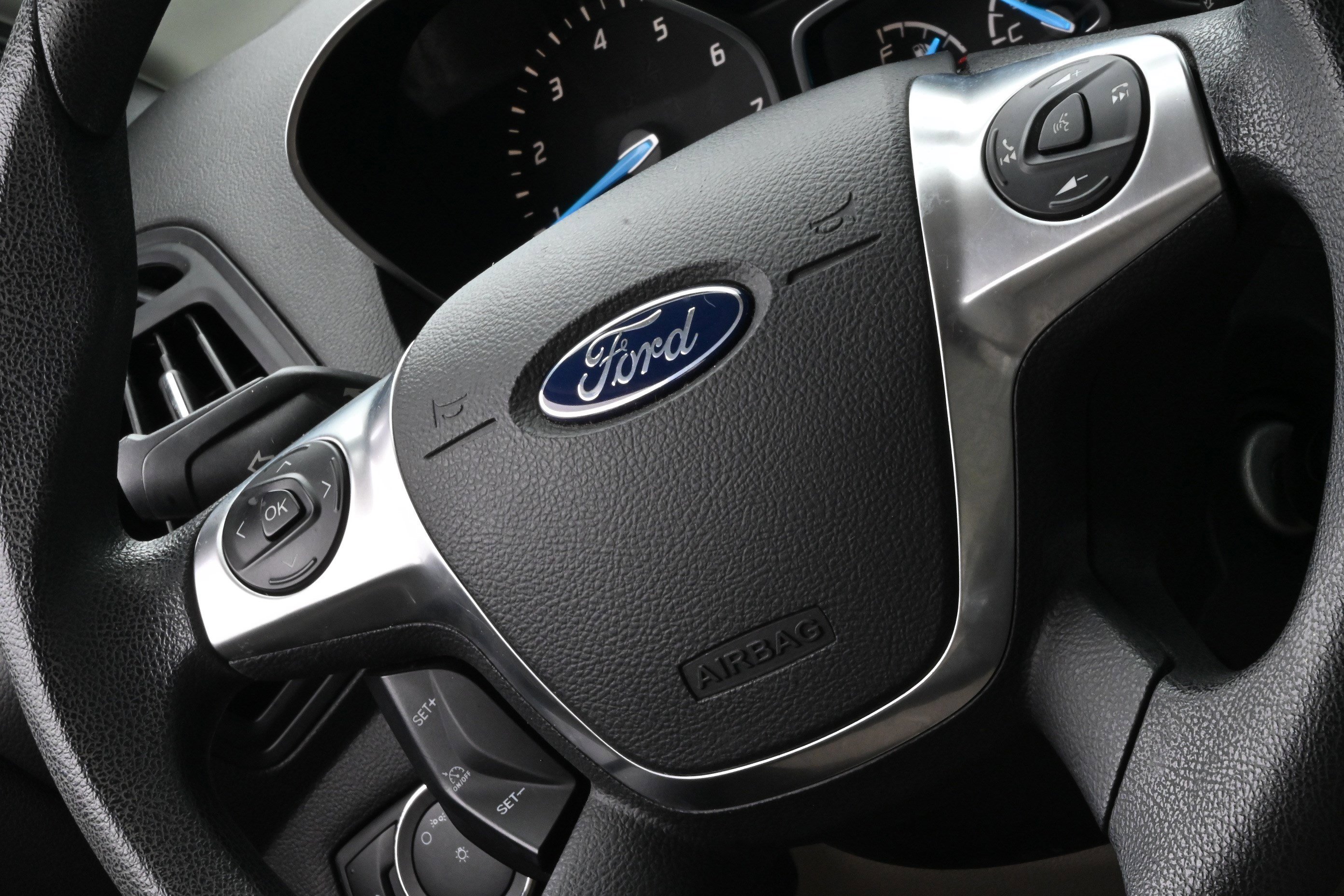 Used 2015 Ford Escape SE image 22