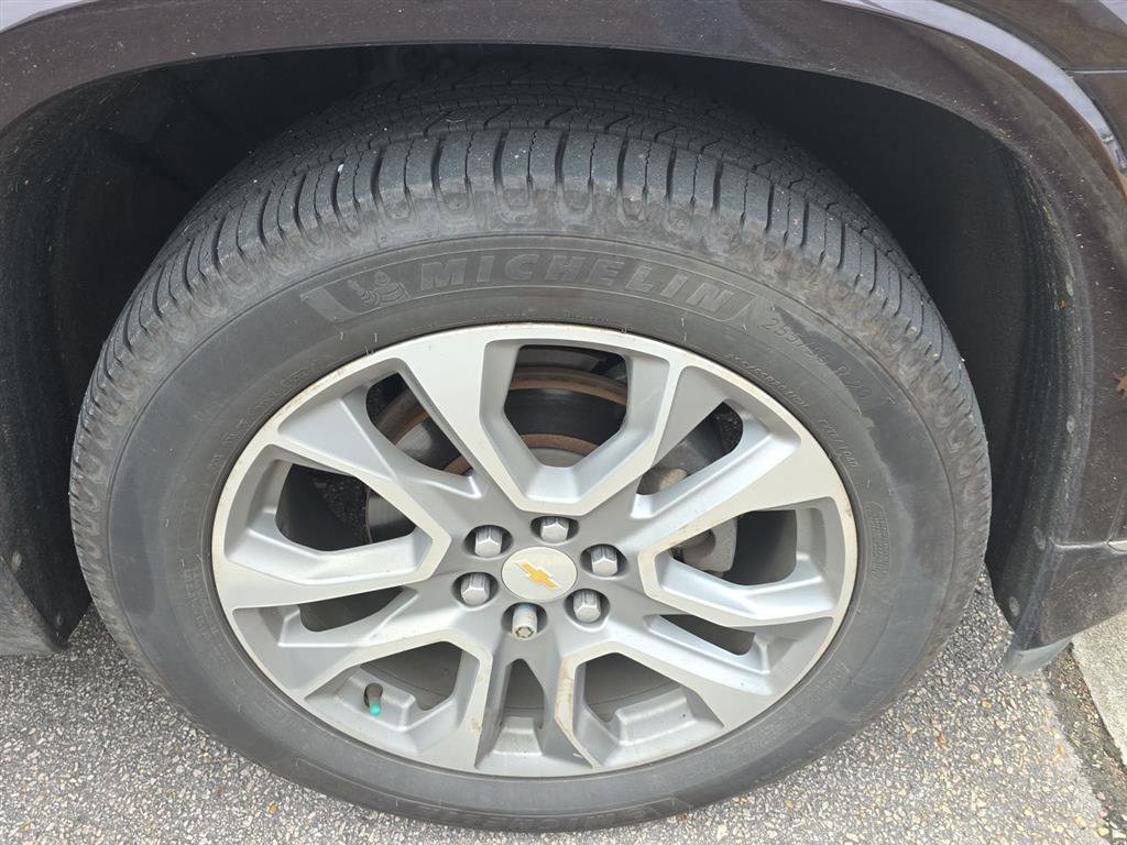 Used 2020 Chevrolet Traverse Premier w/ LPO, Floor Liner Package image 16