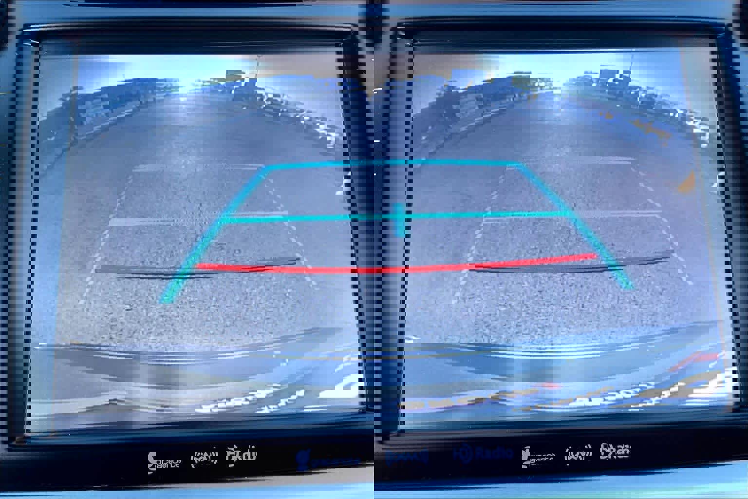 Used 2018 Toyota Highlander XLE image 25