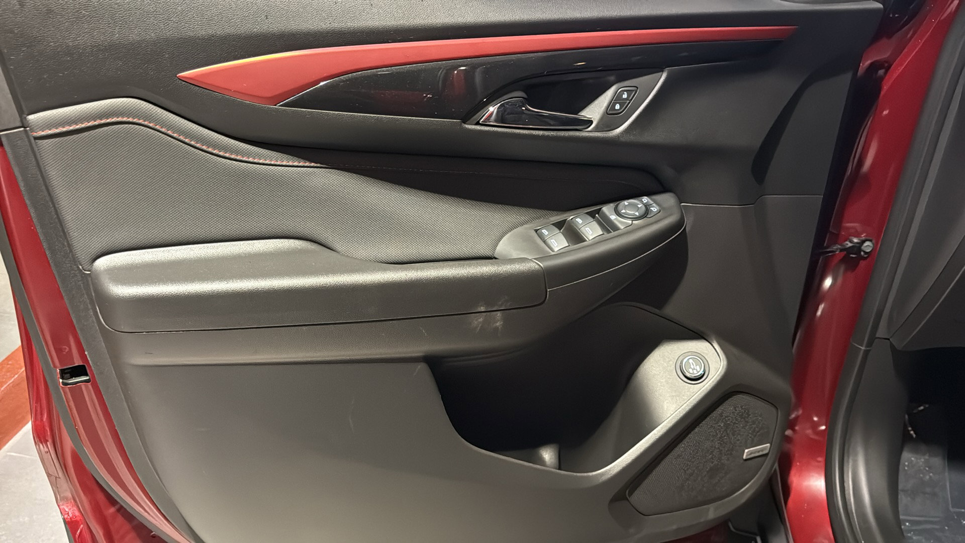 Used 2025 Chevrolet TrailBlazer RS w/ Convenience Package image 10