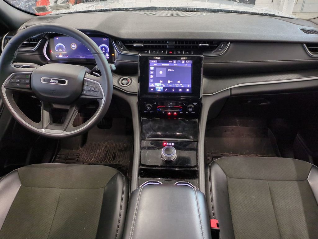 Used 2023 Jeep Grand Cherokee Altitude image 35