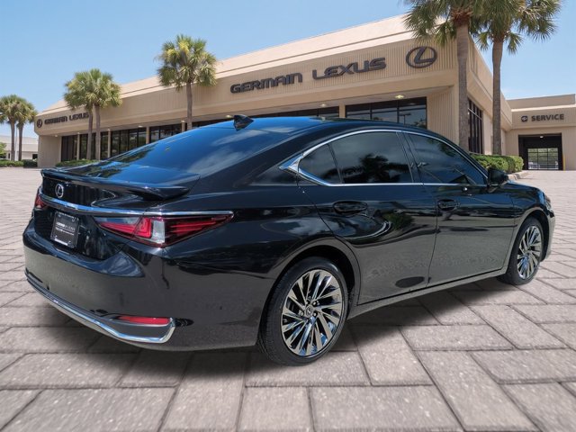 Certified 2025 Lexus ES 300h w/ Technology Package FWD image 4