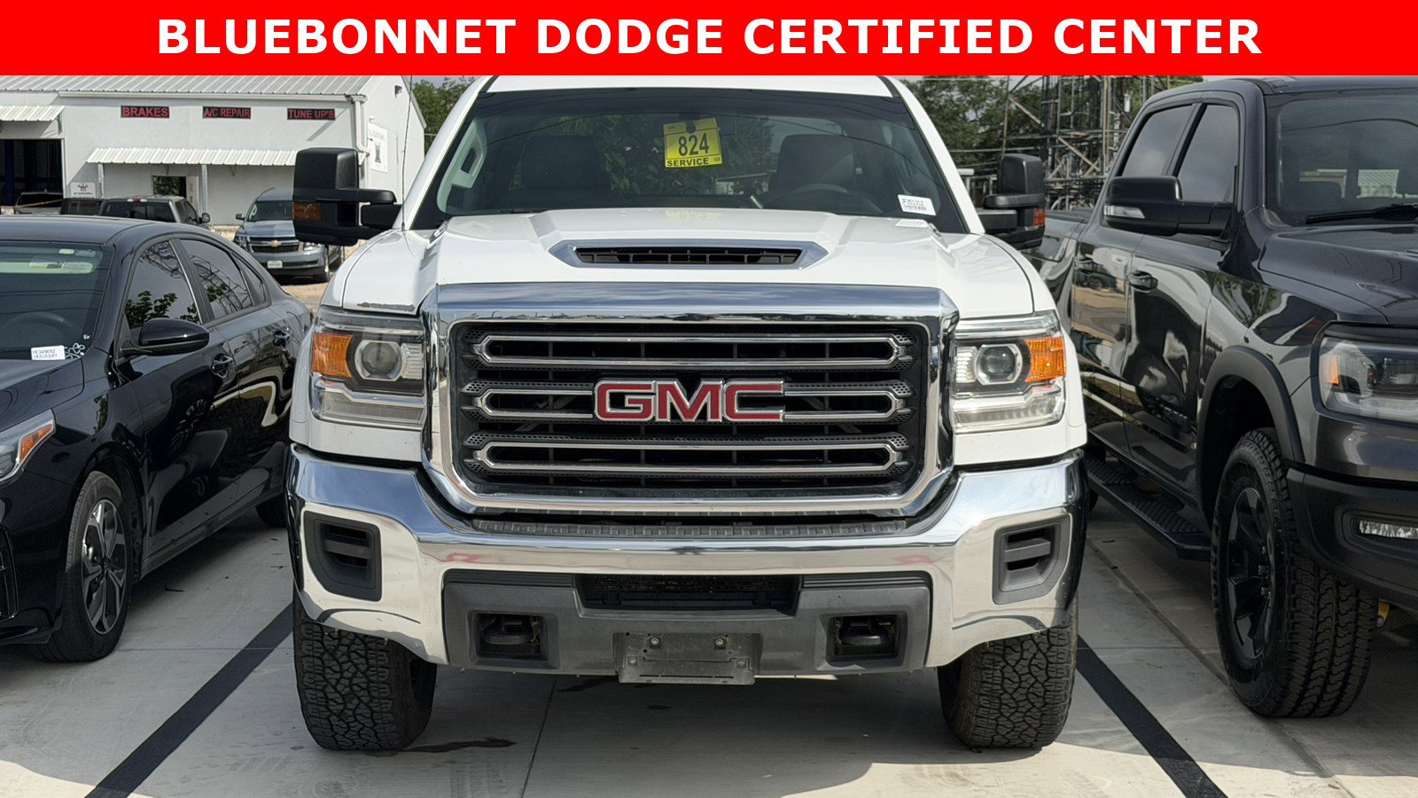 Used 2018 GMC Sierra 2500 4x4 Crew Cab w/ Sierra Convenience Package image 12