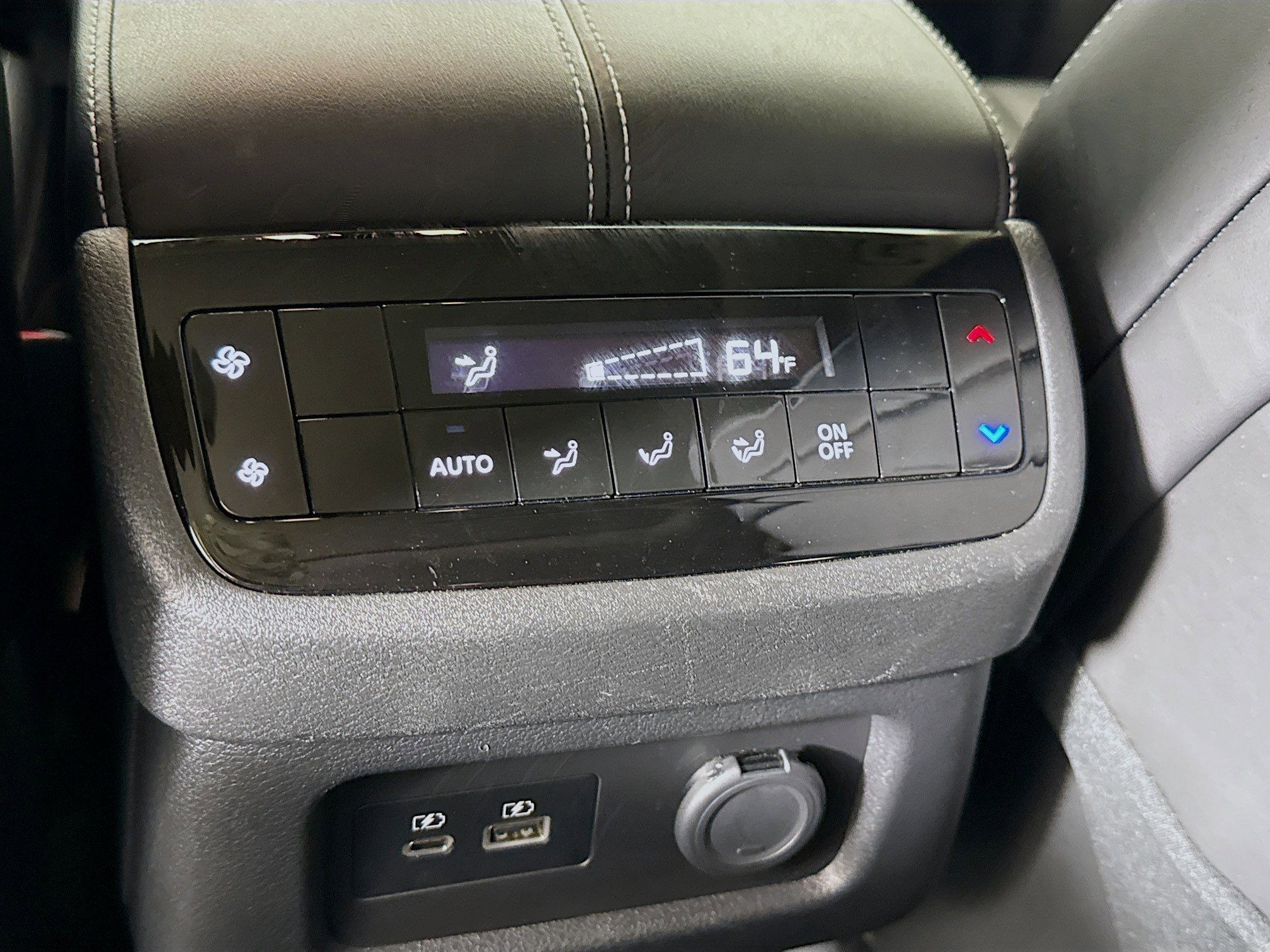 Used 2023 INFINITI QX60 Luxe w/ Cargo Package FWD image 30
