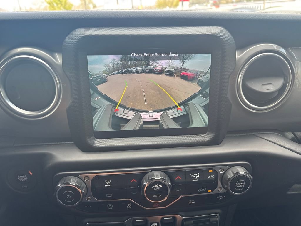 Used 2021 Jeep Wrangler Unlimited Sahara w/ Uconnect 4C Nav & Sound Group image 17