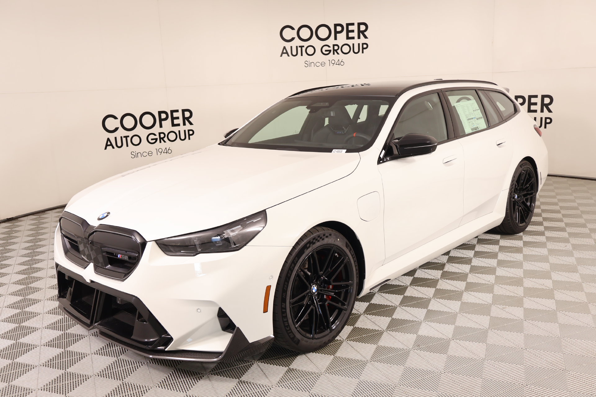 New 2027 BMW M5 Touring AWD/4WD image 10