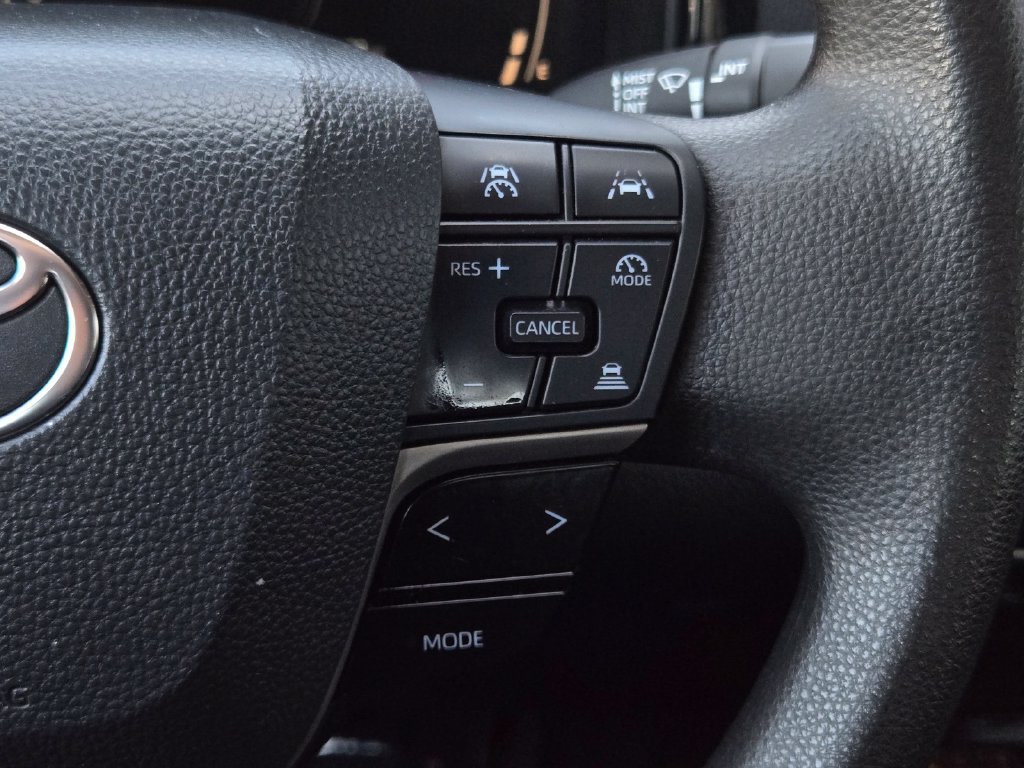 Used 2025 Toyota Camry LE FWD image 22