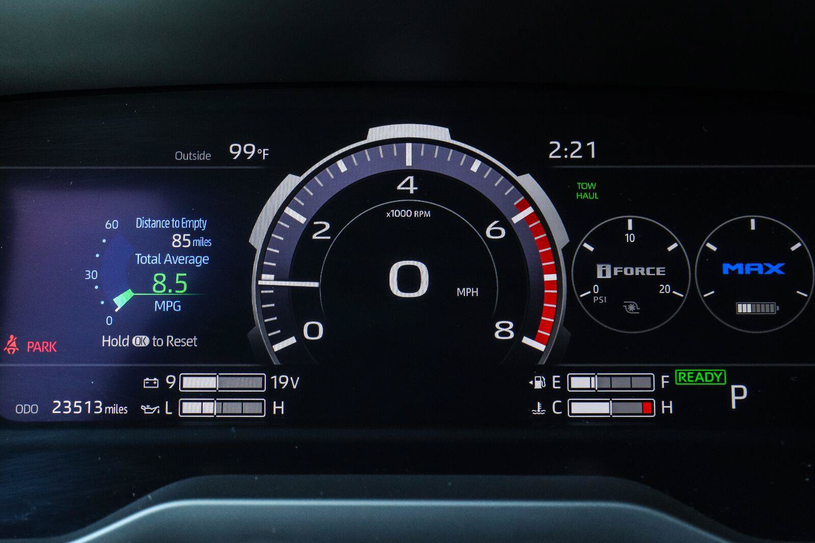 Used 2025 Toyota Sequoia Platinum AWD/4WD image 7