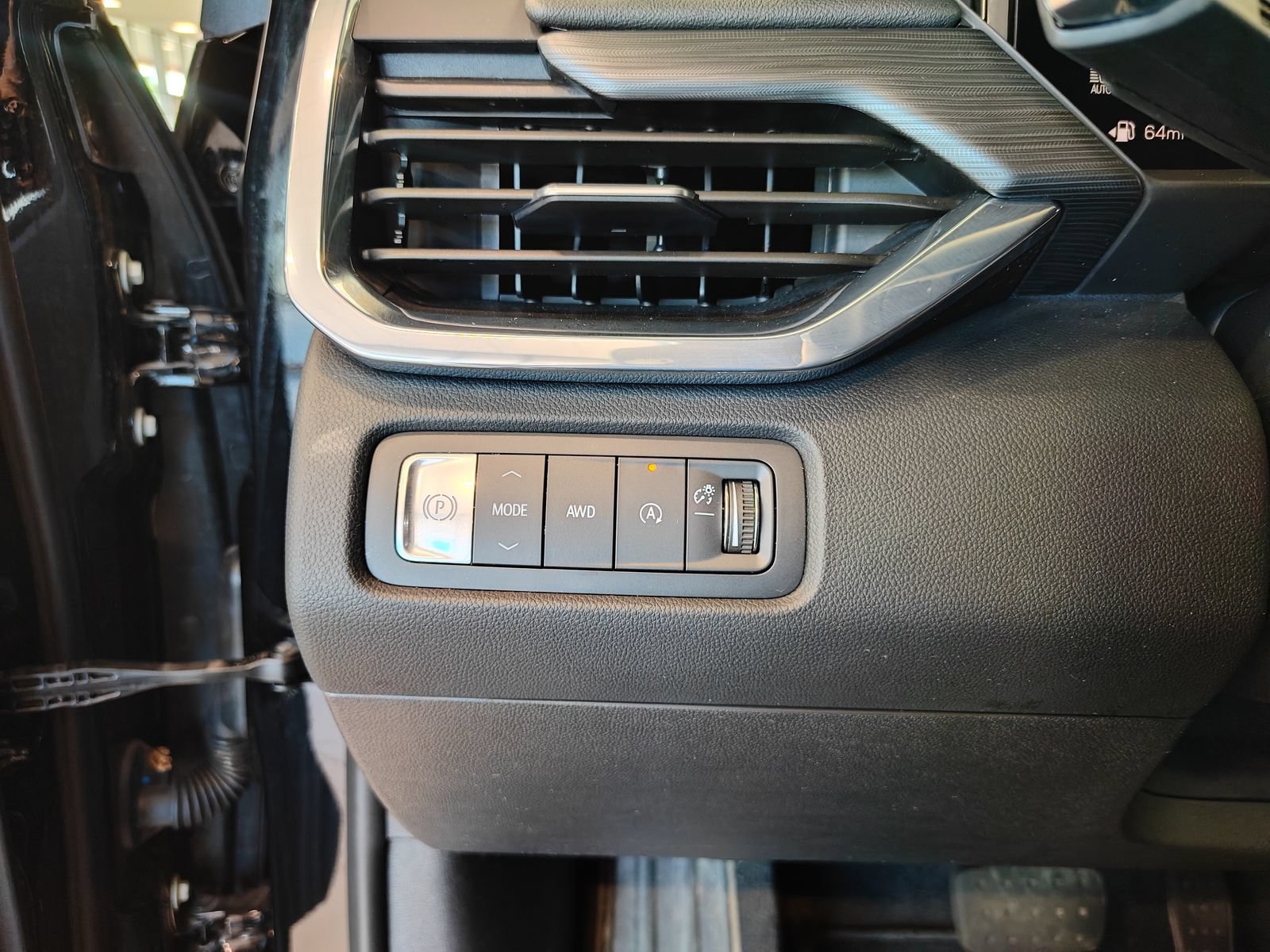 Used 2026 GMC Acadia Elevation w/ Elevation Premium Package AWD/4WD image 19