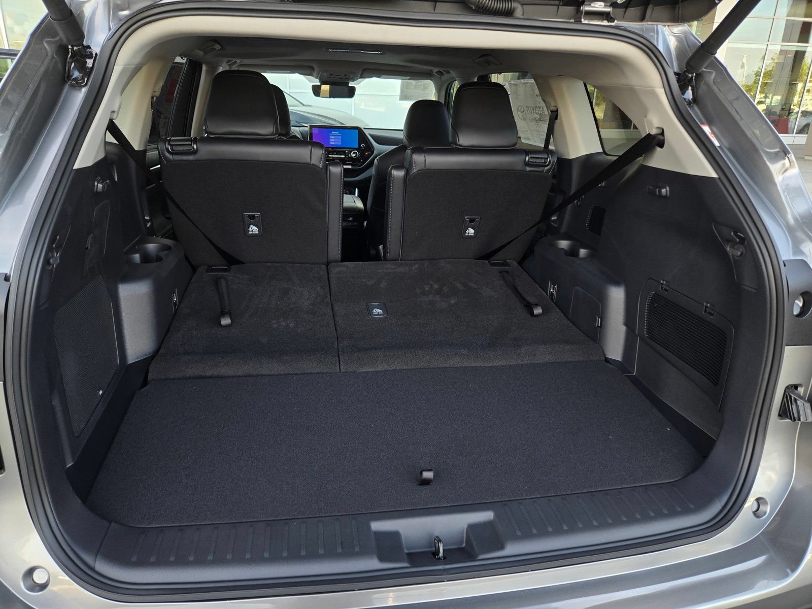 Certified 2026 Toyota Highlander Limited AWD/4WD image 26