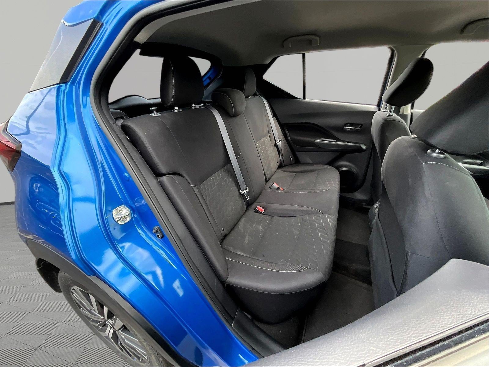 Used 2023 Nissan Kicks SV FWD image 25