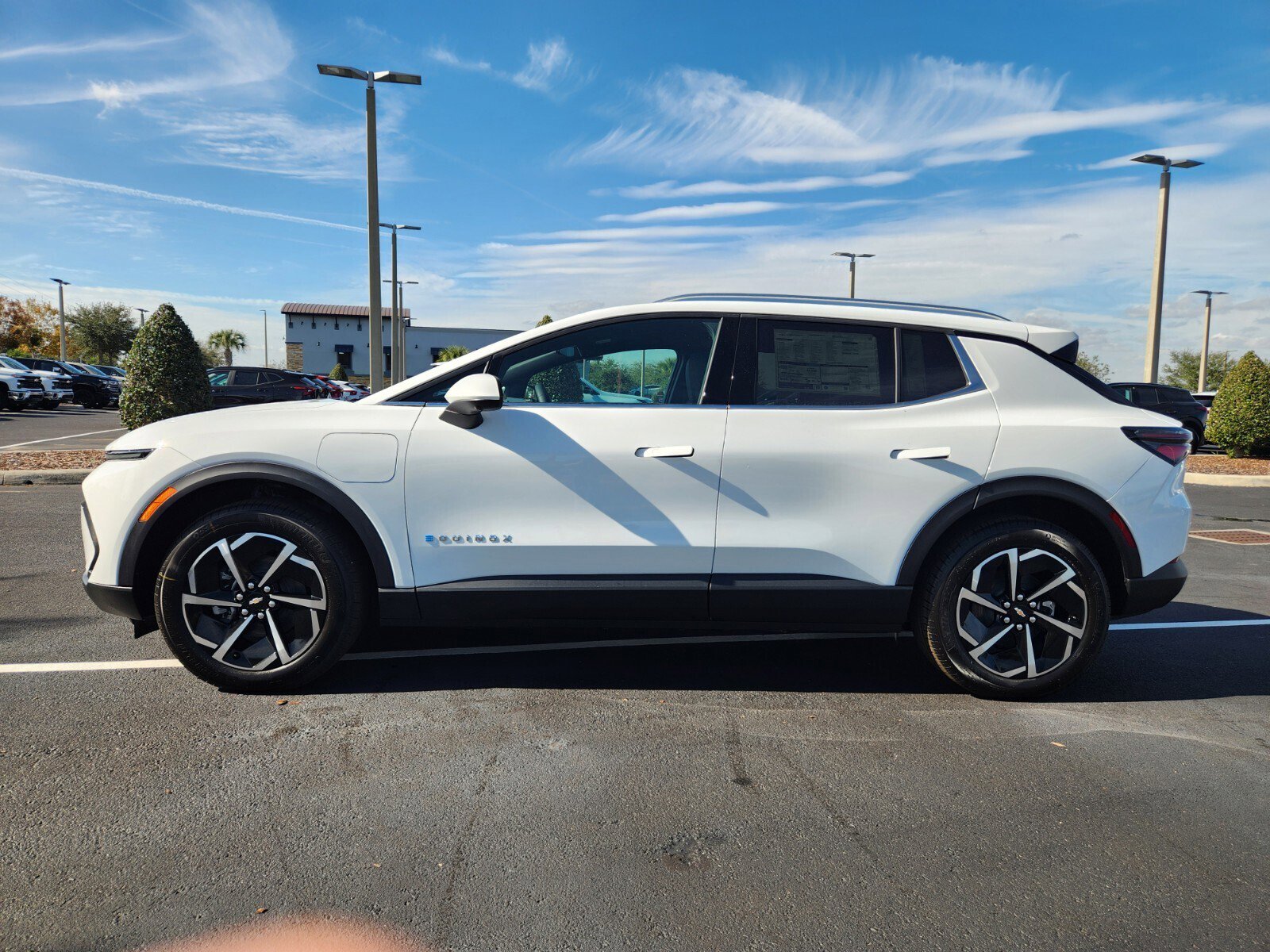 New 2026 Chevrolet Equinox EV LT image 3