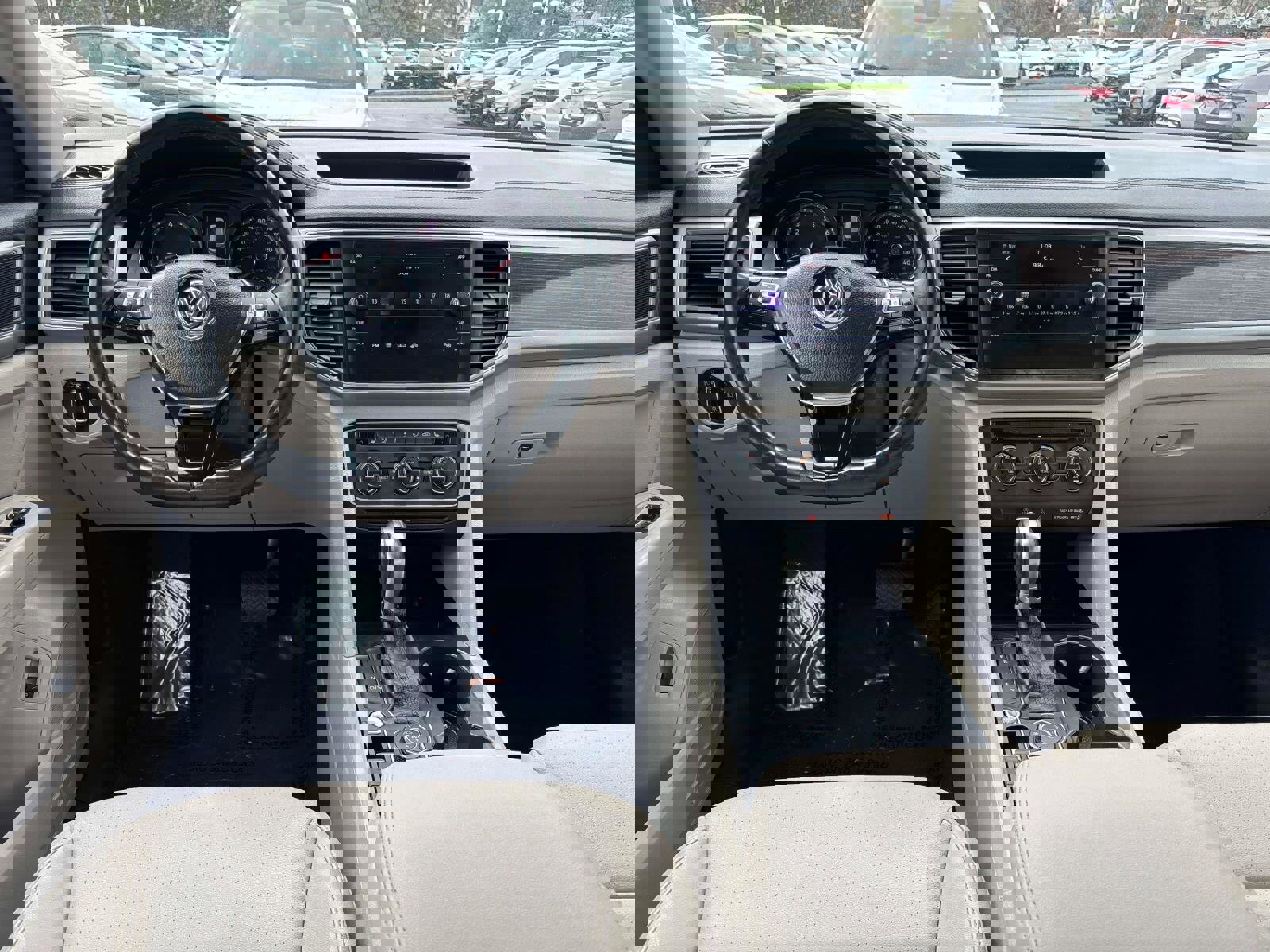 Used 2019 Volkswagen Atlas SE w/ Towing Package image 12