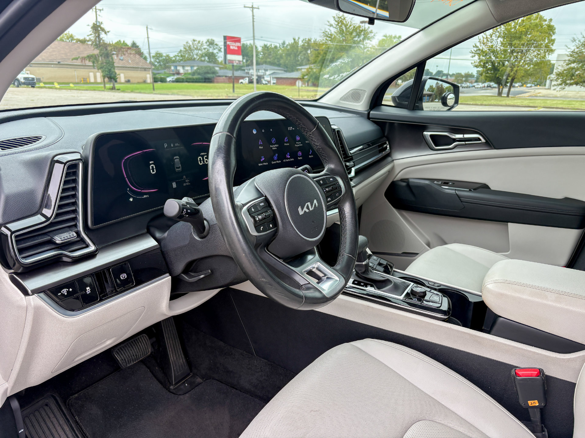 Used 2024 Kia Sportage EX FWD image 15