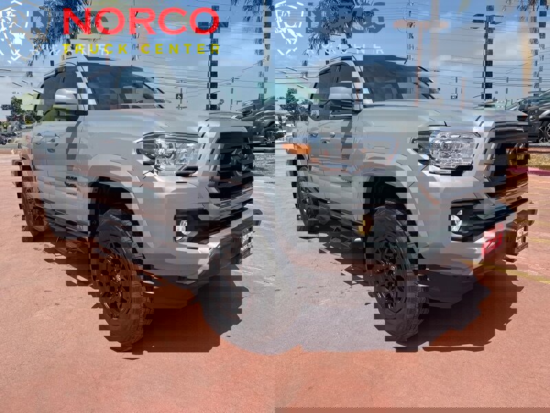 Used 2021 Toyota Tacoma SR5 w/ Blackout Package (TMS) image 2