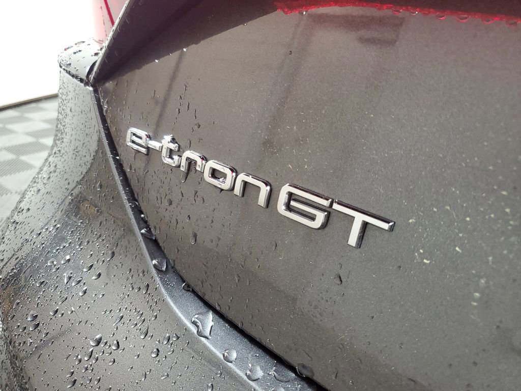 Used 2022 Audi e-tron GT Premium Plus w/ Performance Package image 7