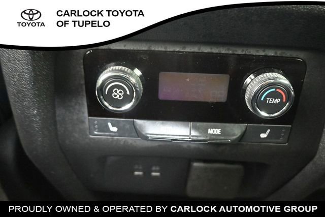 Used 2025 Chevrolet Traverse RS w/ LPO, Cargo Package FWD image 35