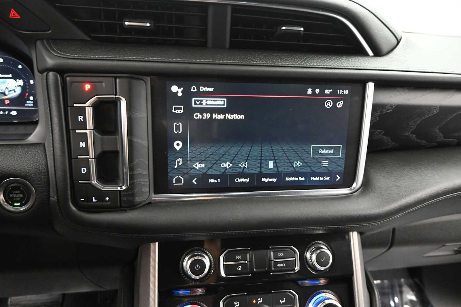 Used 2024 GMC Yukon XL Denali w/ Advanced Technology Package AWD/4WD image 20