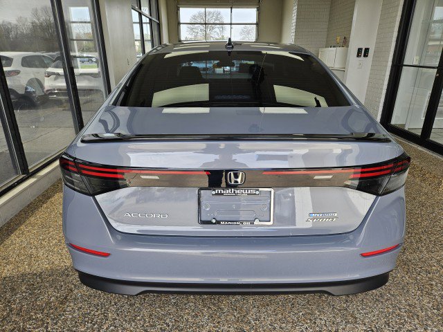 Used 2023 Honda Accord Sport image 3
