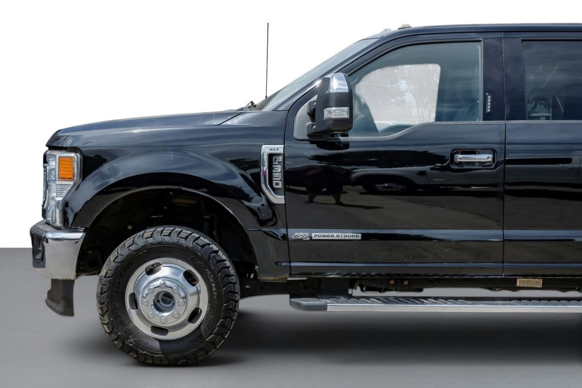 Used 2022 Ford F350 XLT w/ XLT Premium Package AWD/4WD image 10