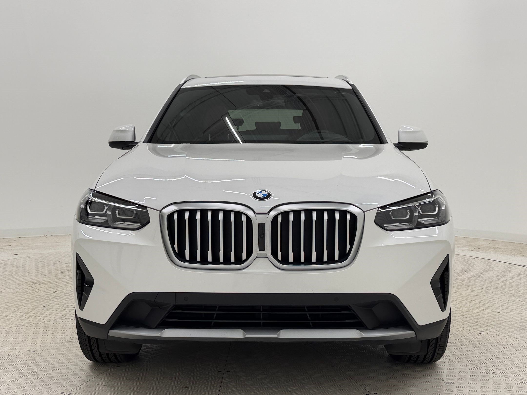 Used 2024 BMW X3 sDrive30i w/ Premium Package RWD image 6