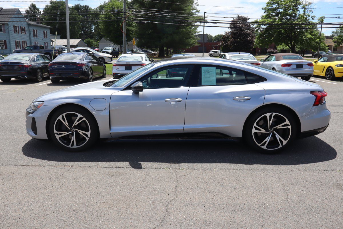 Used 2022 Audi e-tron GT Premium Plus AWD/4WD image 8