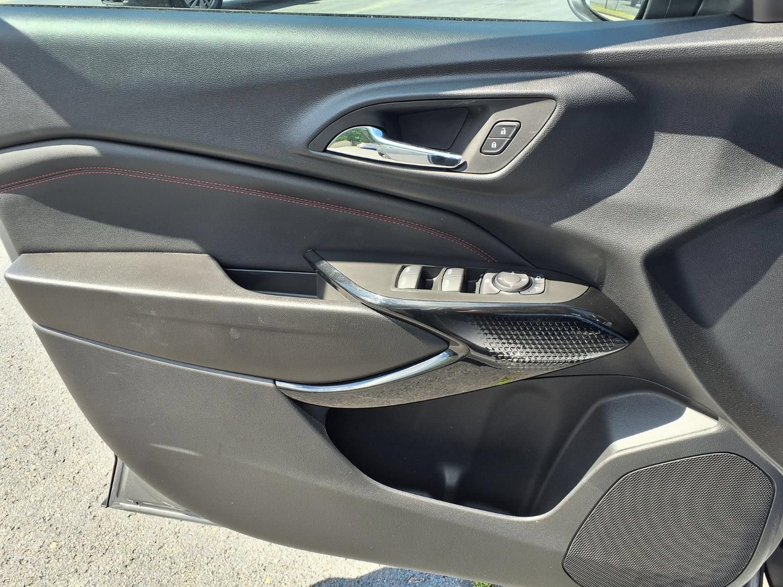 New 2026 Chevrolet Trax RS FWD image 17