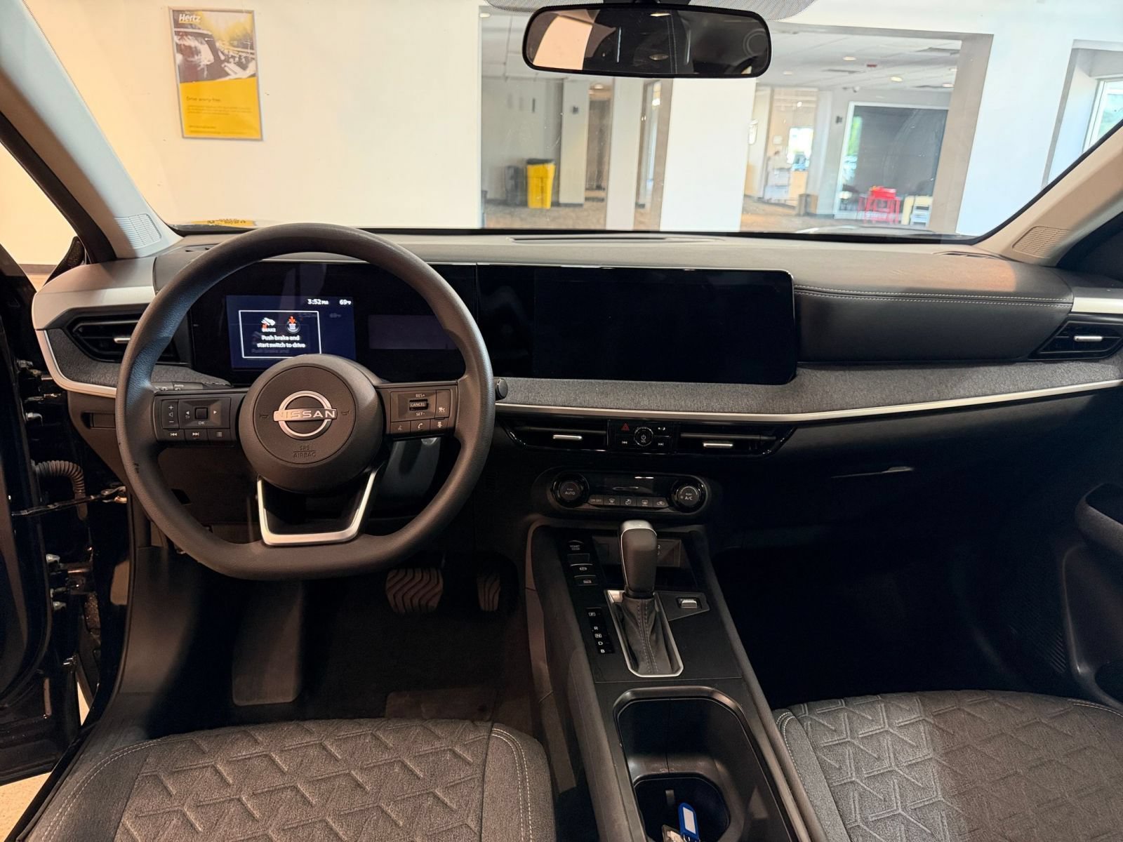 Used 2026 Nissan Kicks SV FWD image 33