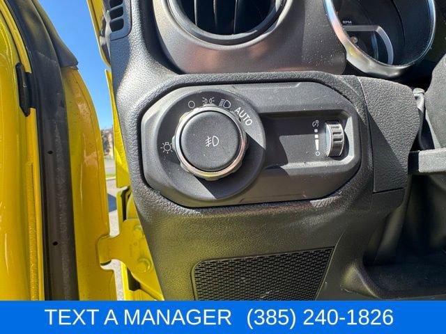 Used 2023 Jeep Wrangler Sport S image 17