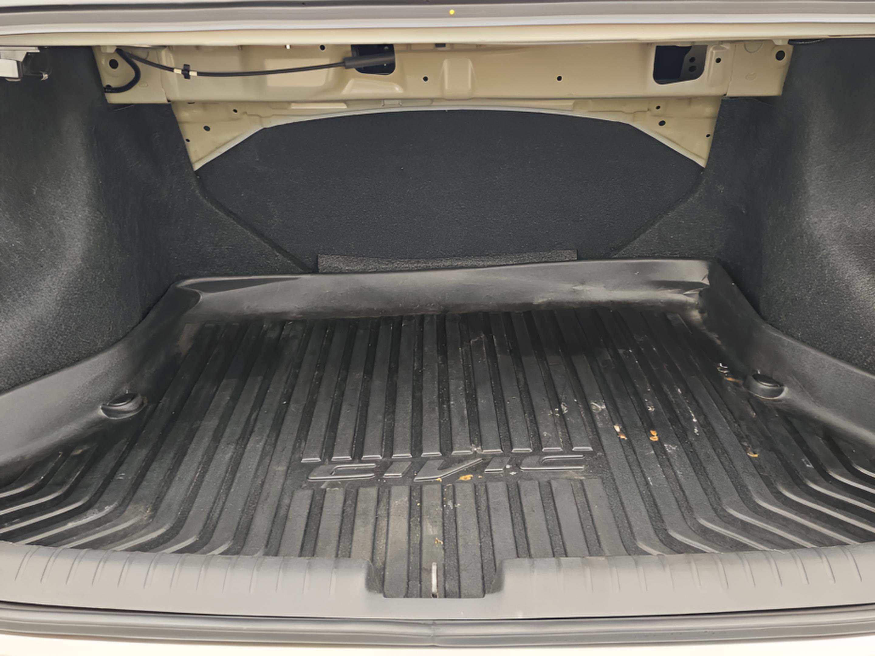 Used 2015 Honda Civic LX image 9