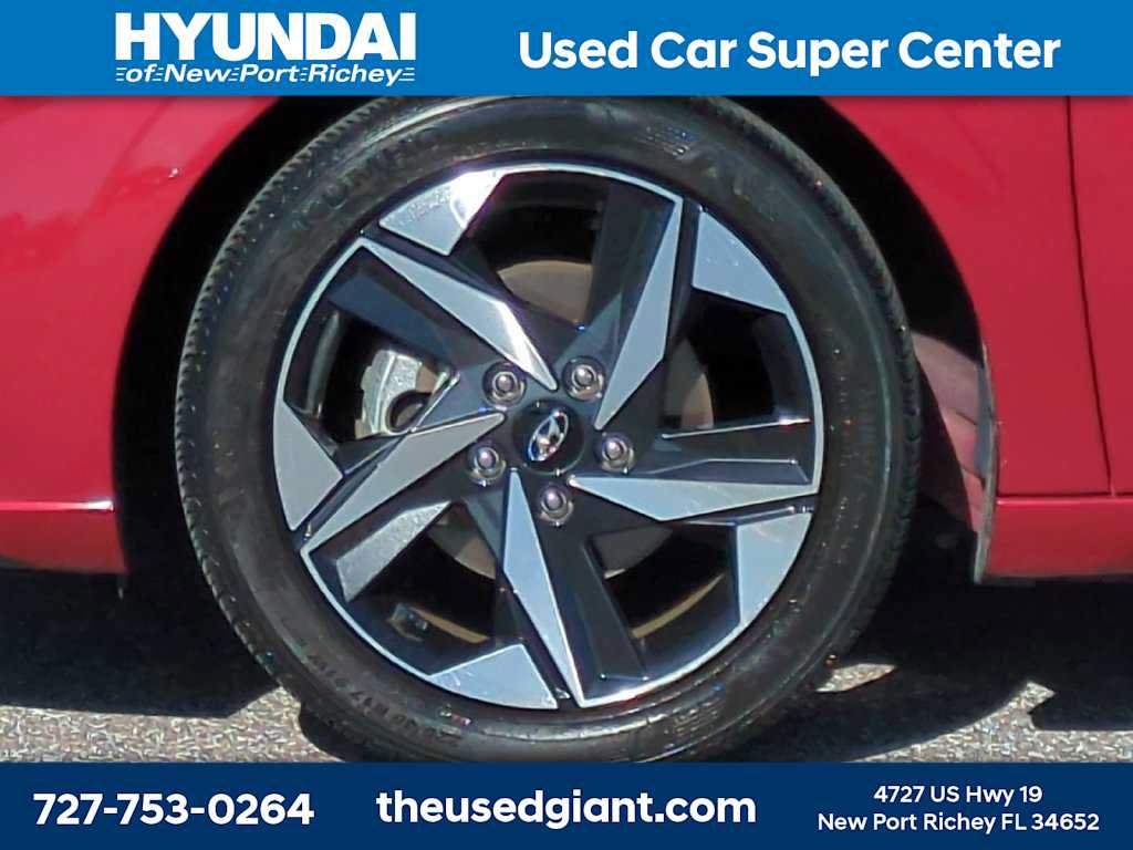 Used 2023 Hyundai Elantra SEL w/ Convenience Package FWD image 10