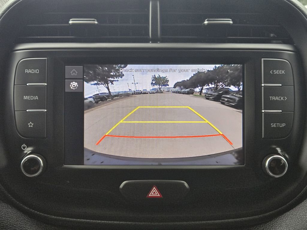 Certified 2023 Kia Soul LX w/ LX Technology Package FWD image 7