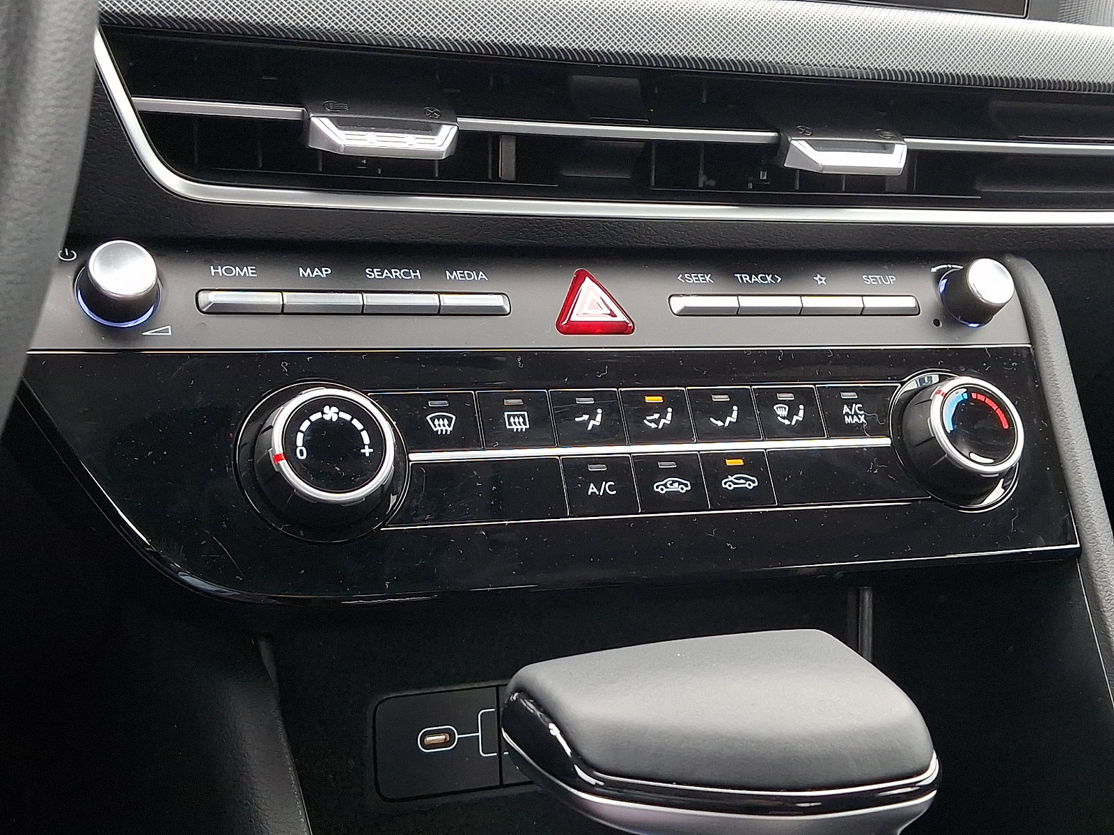 Used 2025 Hyundai Sonata SE FWD image 15