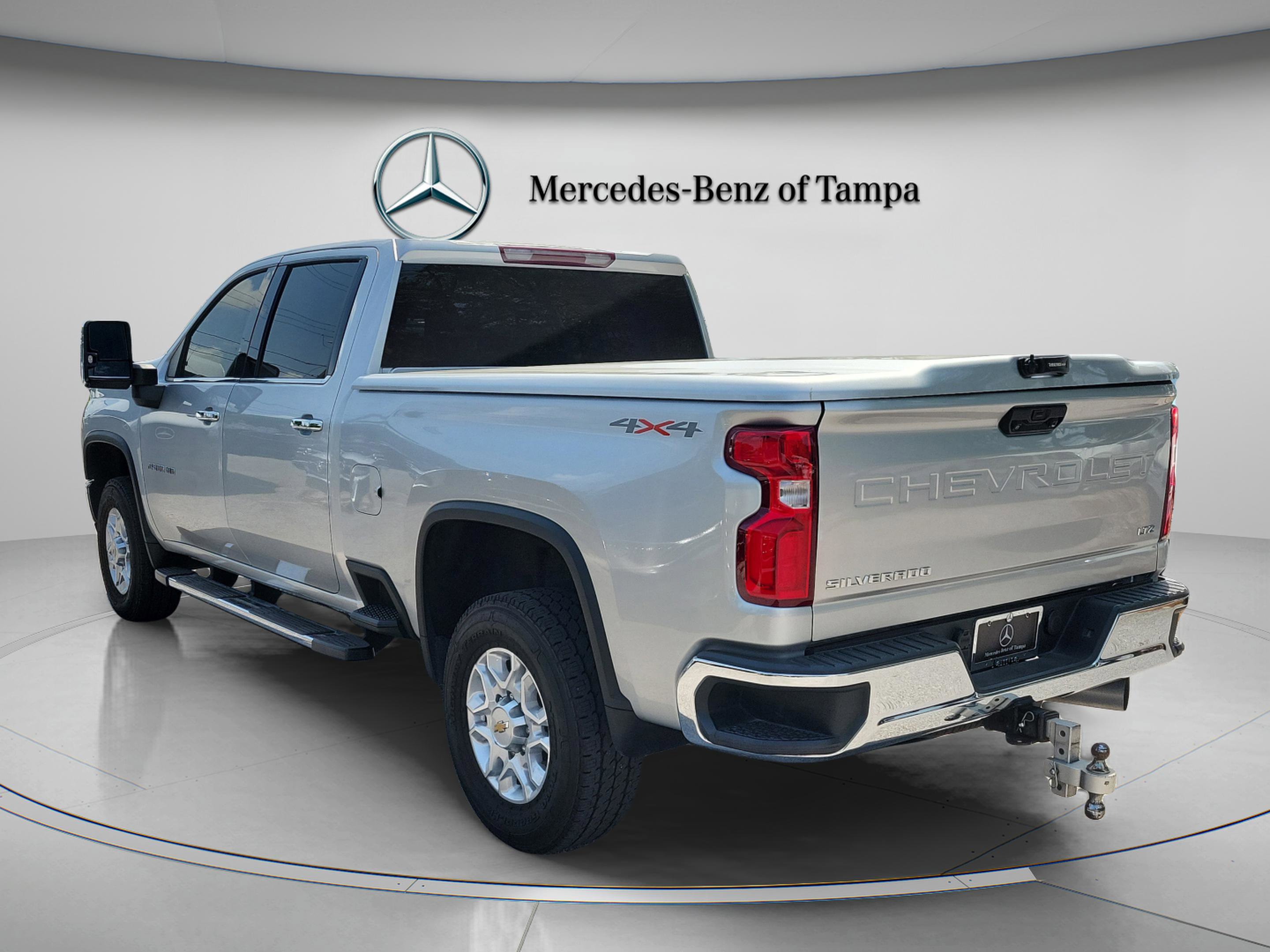 Used 2023 Chevrolet Silverado 2500 LTZ image 2