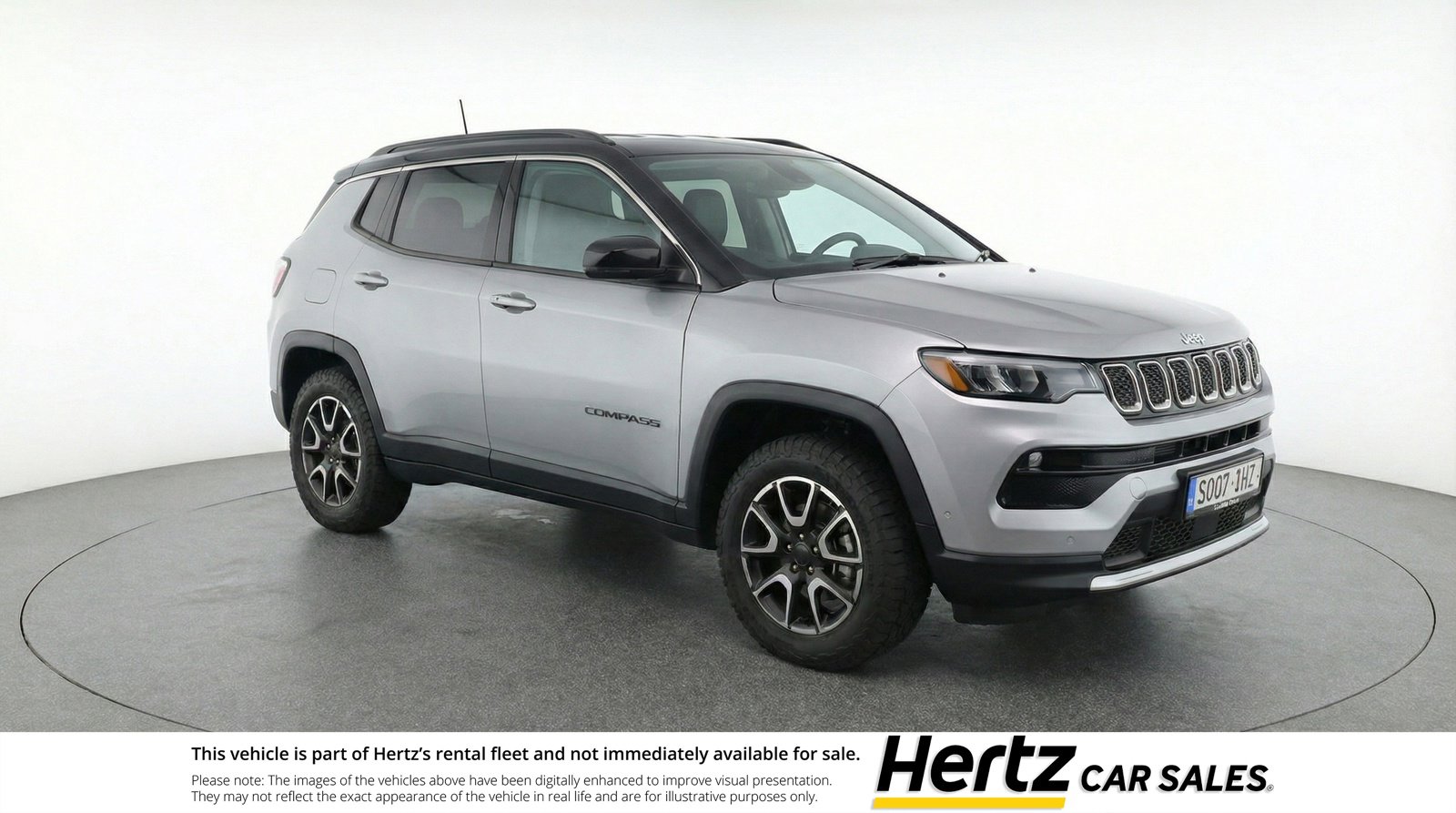 Used 2025 Jeep Compass Trailhawk image 1