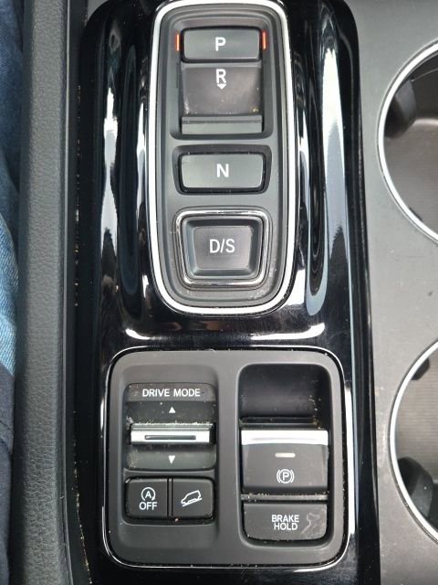 Used 2025 Honda Pilot Touring image 33