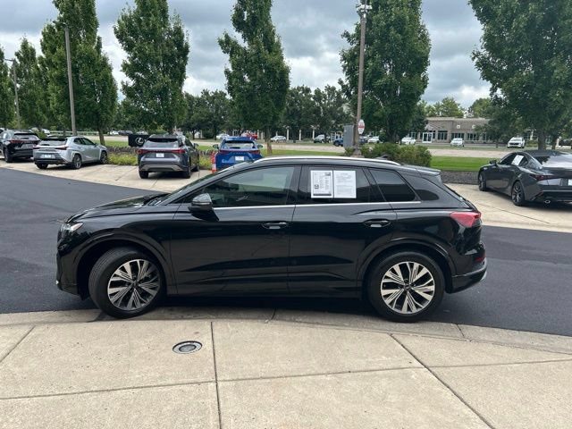 Used 2023 Audi Q4 e-tron Premium Plus w/ Premium Plus RWD image 4