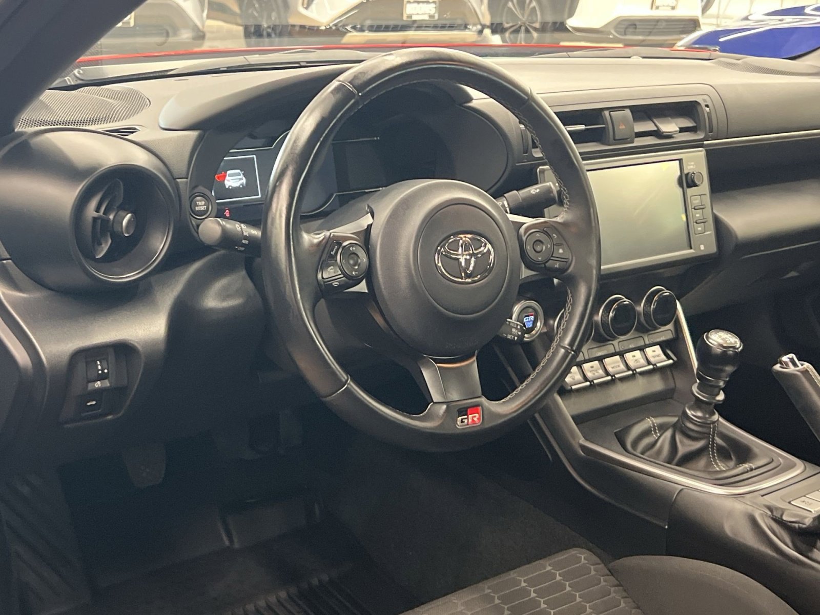 Used 2025 Toyota GR86 w/ ALL Weather Mat Package (TMS) image 14