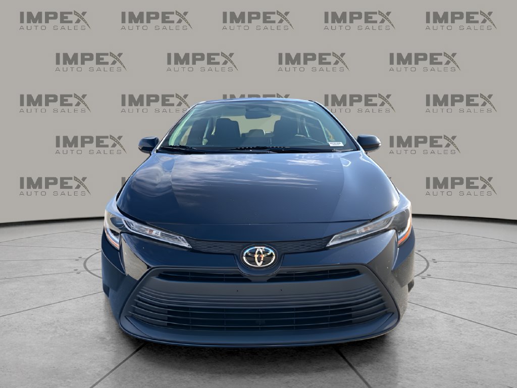 Used 2023 Toyota Corolla LE FWD image 8