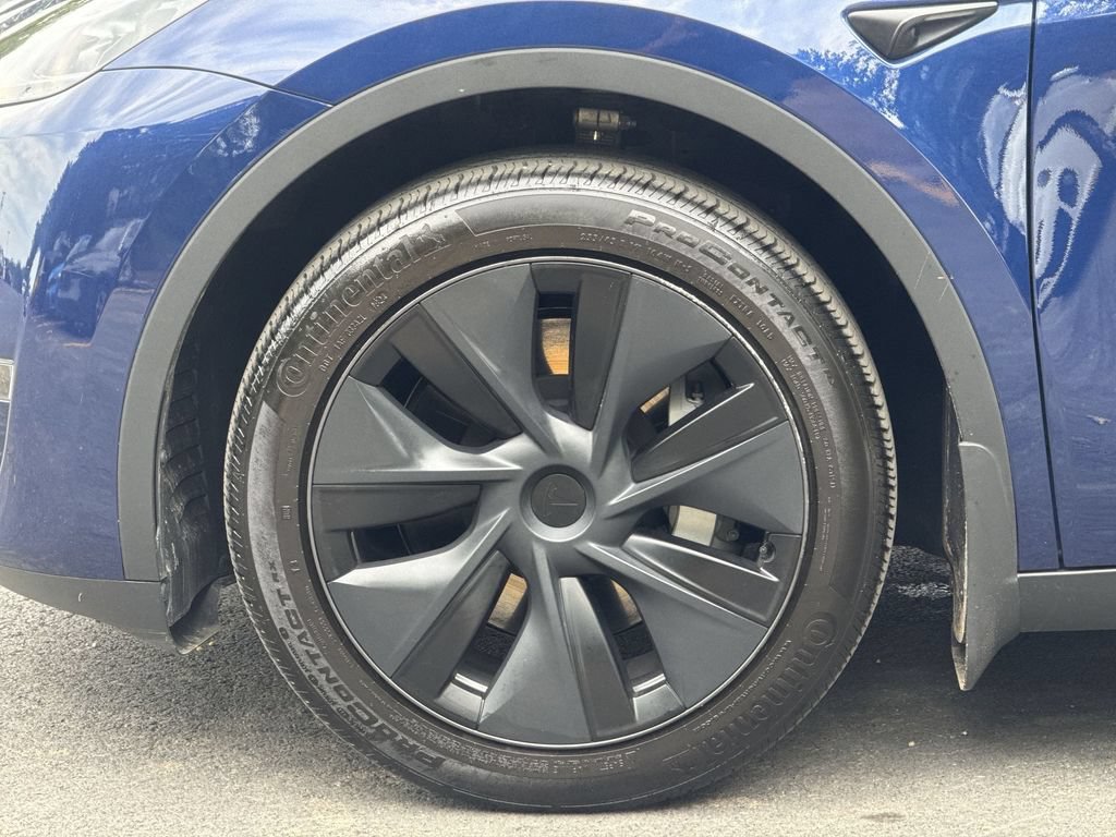Used 2024 Tesla Model Y Long Range AWD/4WD image 19
