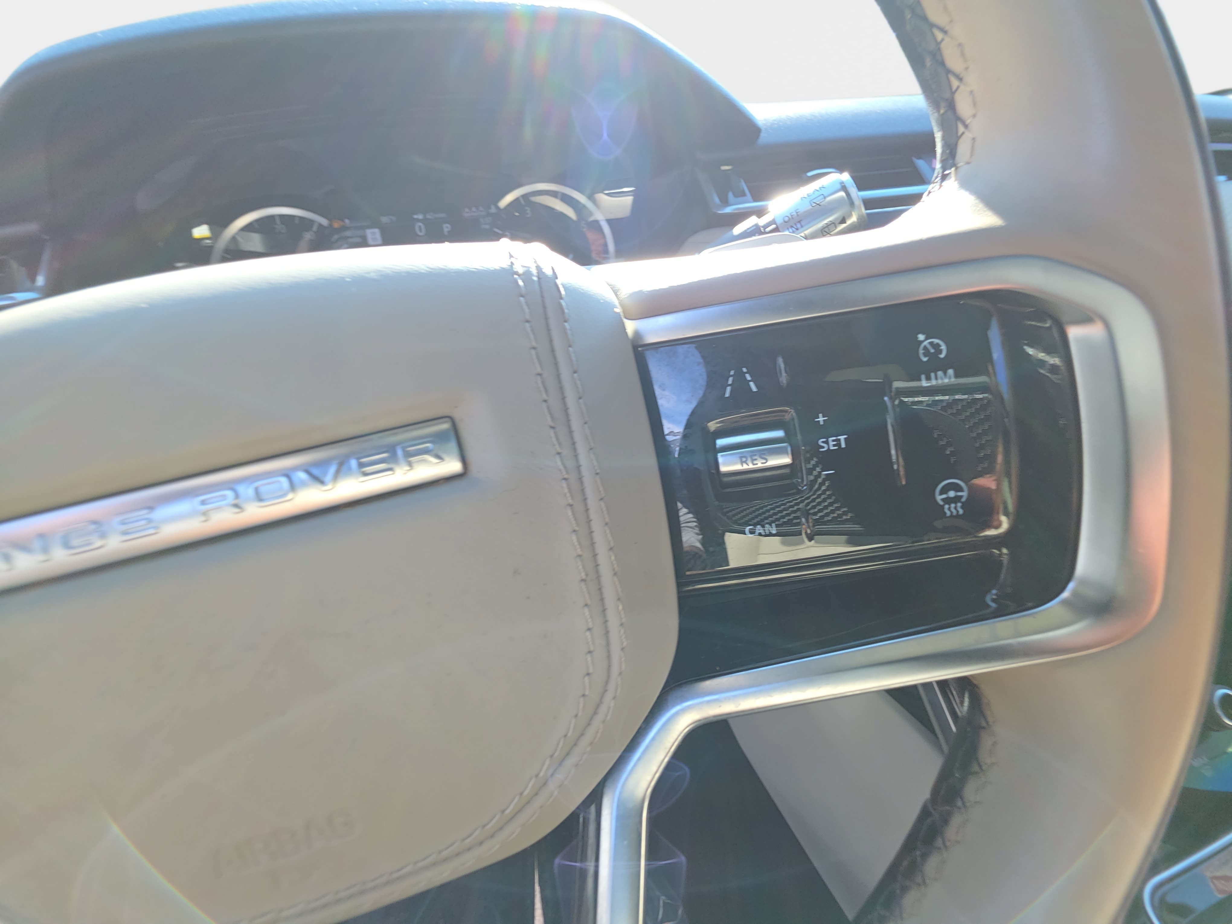 Used 2021 Land Rover Range Rover Velar R-Dynamic S AWD/4WD image 18