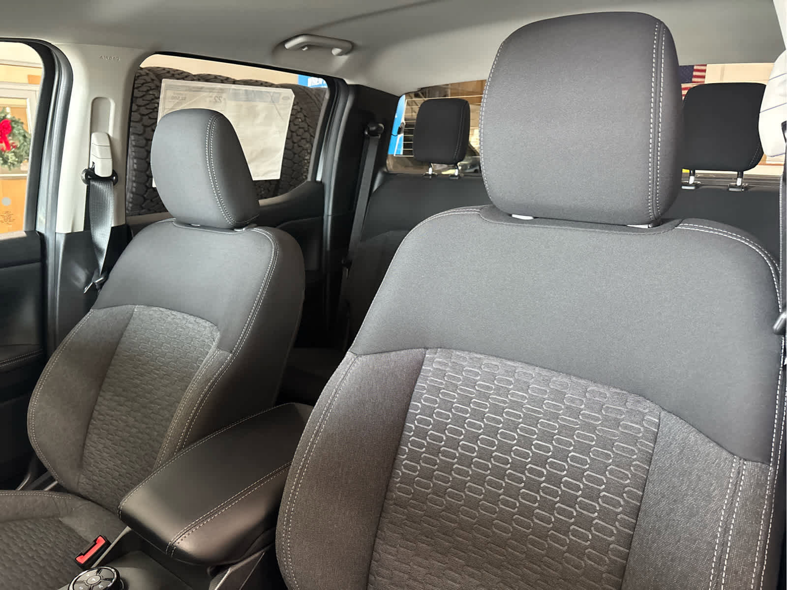 New 2025 Ford Ranger XLT w/ FX4 Off-Road Package image 11