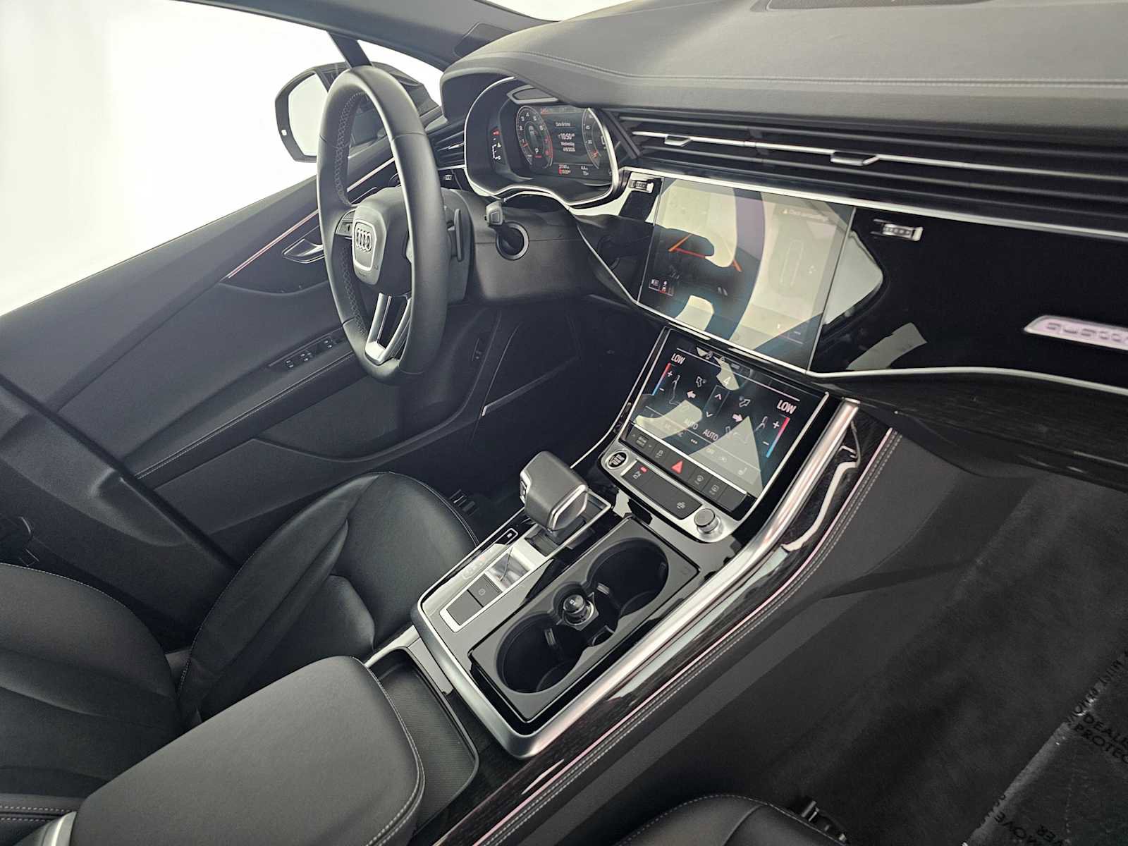 Used 2025 Audi Q7 3.0T Premium Plus image 11