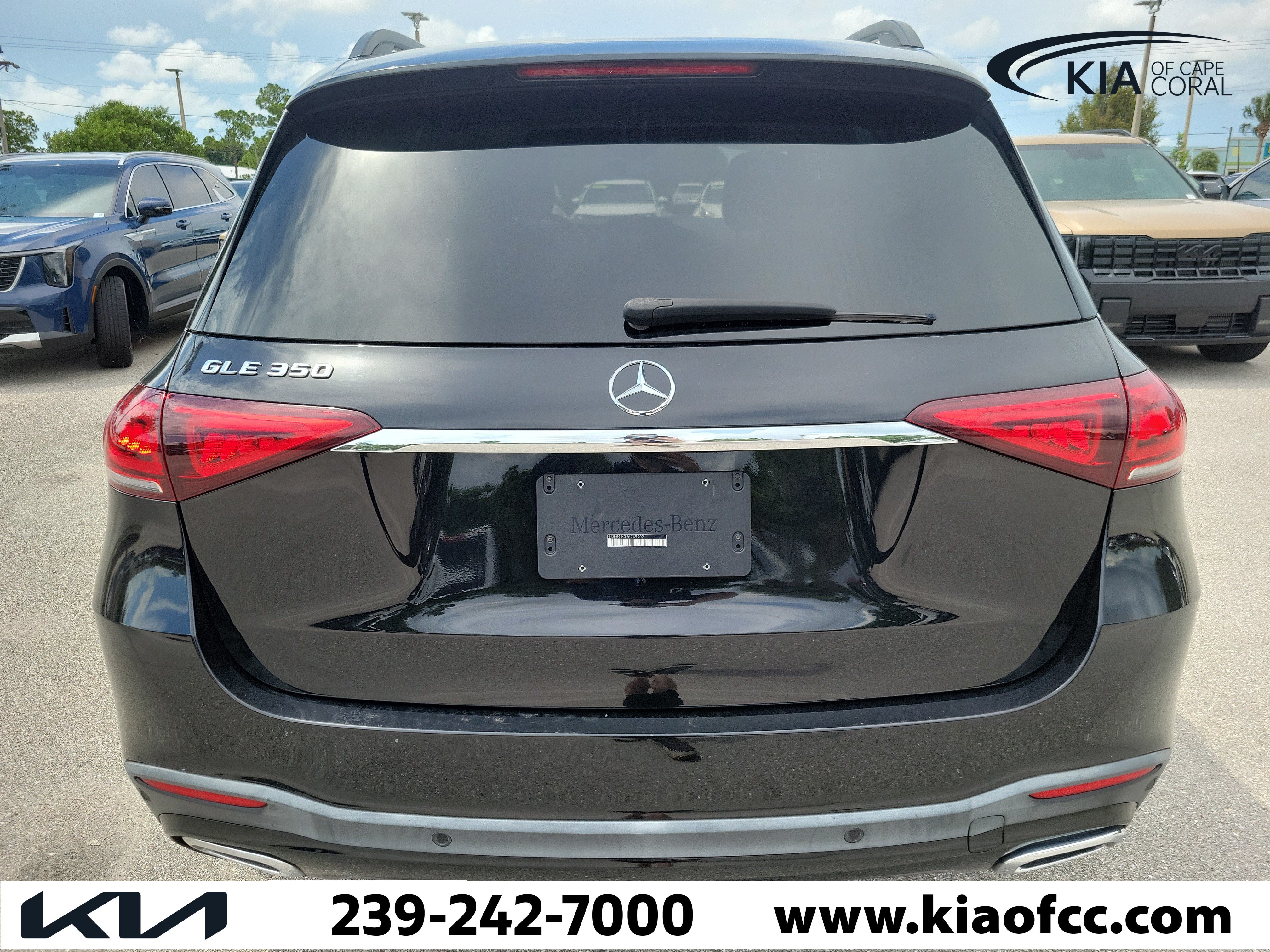 Used 2023 Mercedes-Benz GLE 350 w/ AMG Line Exterior image 7