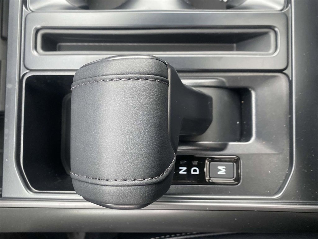 New 2025 Ford F150 Lariat w/ Equipment Group 501A Mid image 19