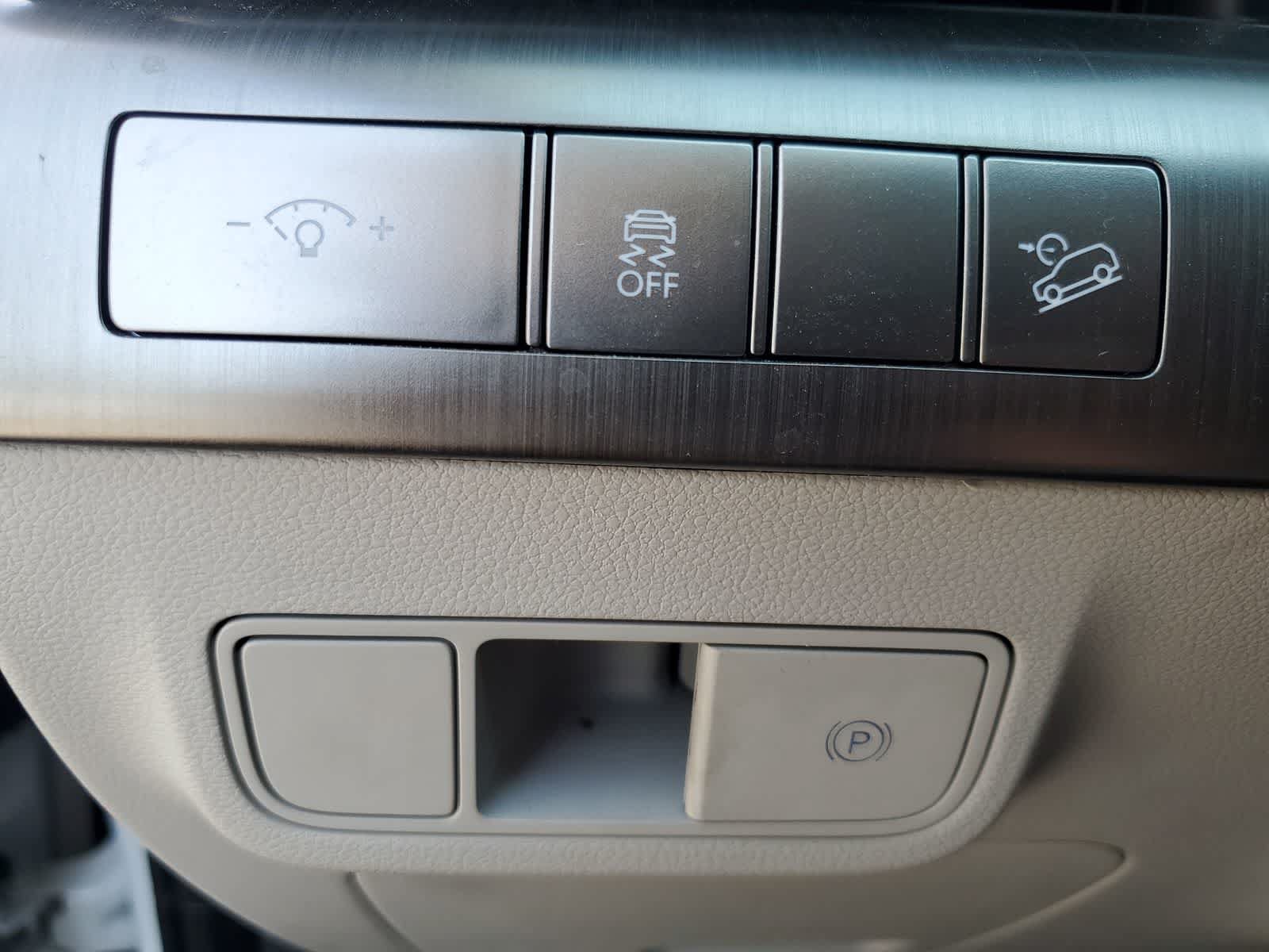 Used 2025 Hyundai Kona SEL FWD image 19