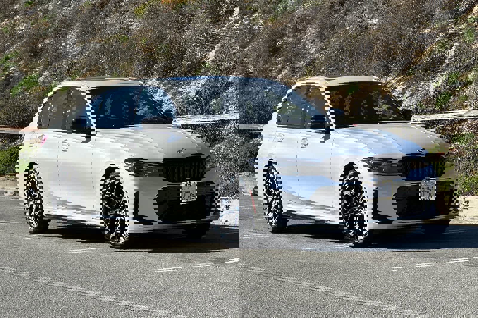 Used 2025 BMW 330i Sedan w/ M Sport Package image 5