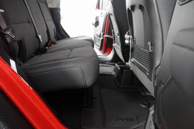 New 2026 Jeep Wrangler Unlimited Rubicon w/ Convenience Group image 18
