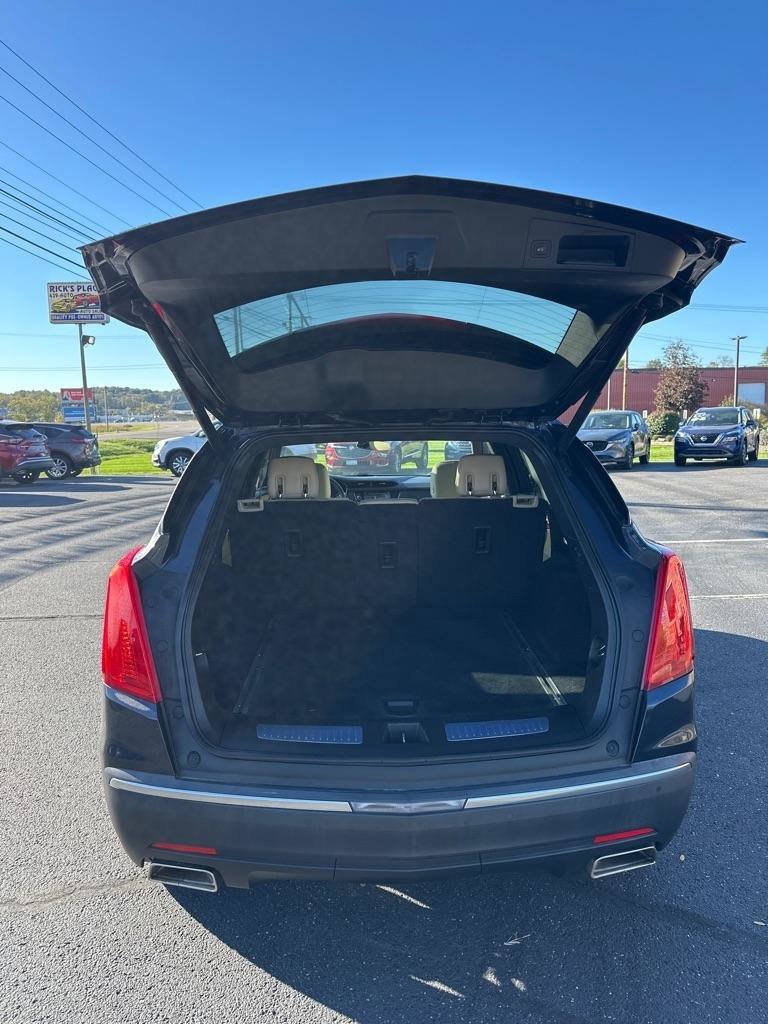 Used 2017 Cadillac XT5 Luxury w/ Driver Awareness Package image 30